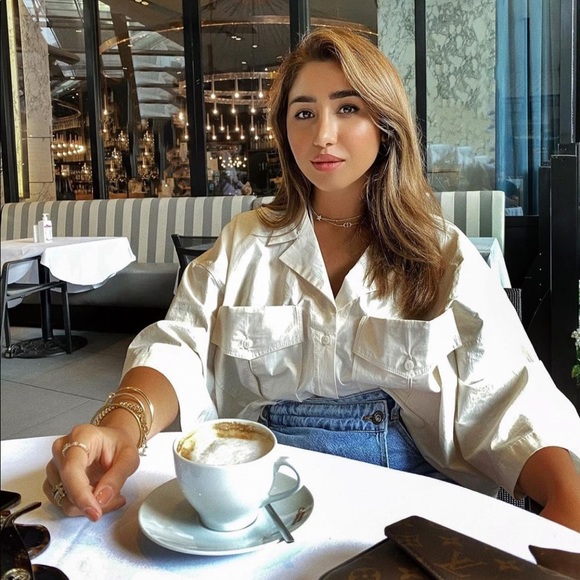 Zara Tops - Zara Cropped Oversized Pocket Shirt